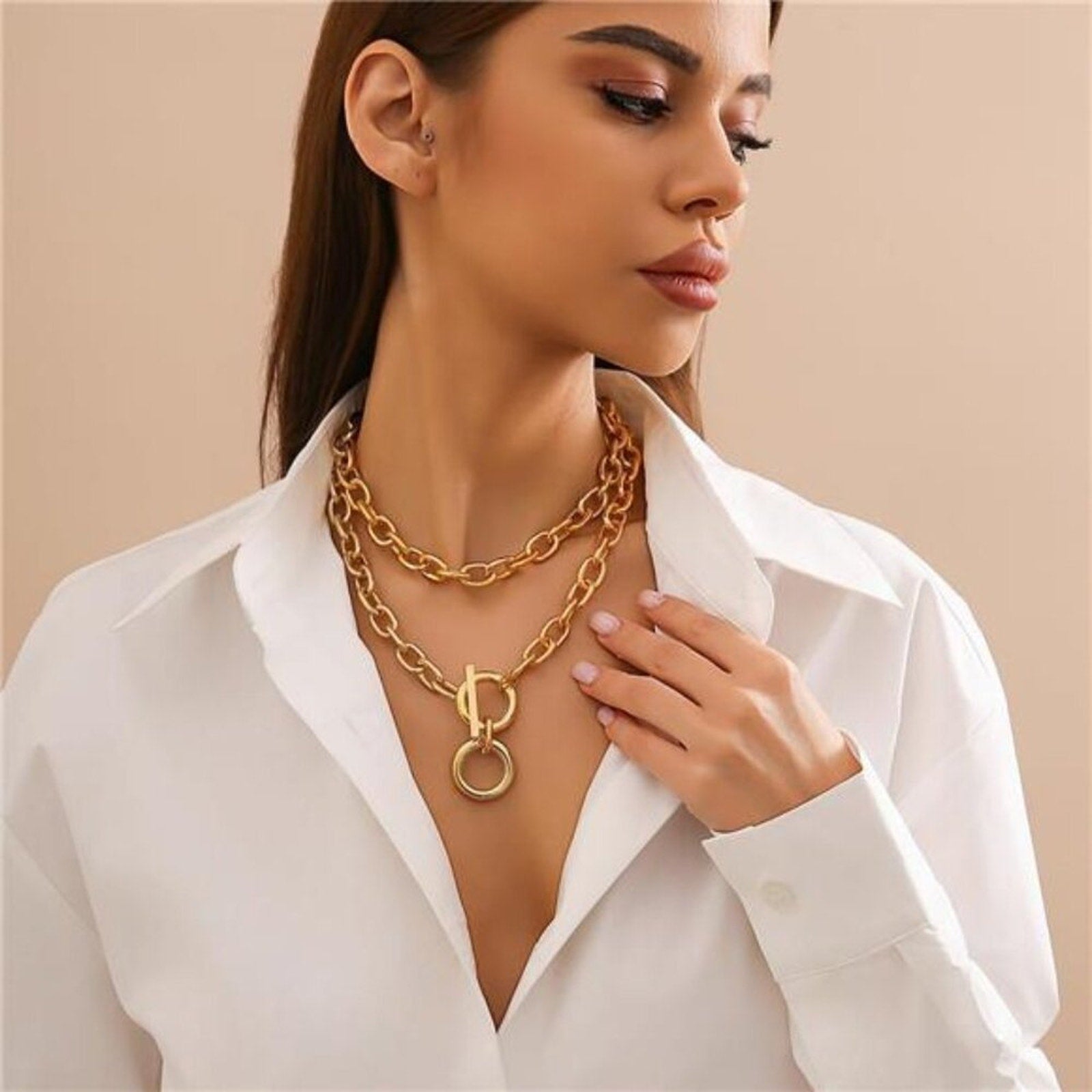 Chunky Gold Chain Necklace for Women Layered Chain with Toggle Circle Pendant